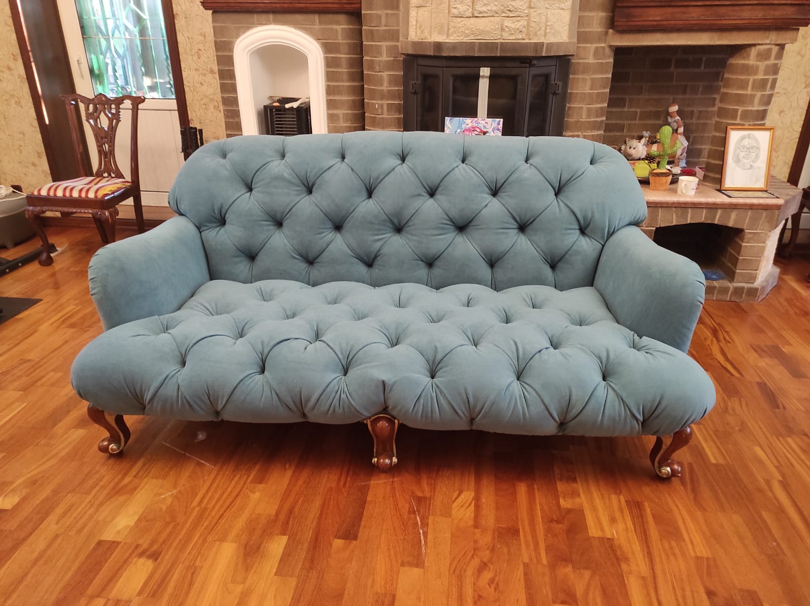 Обивка дивана. Серафимович